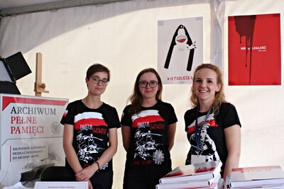 IPN na pikniku rodzinnym z NBP z okazji stulecia odzyskania Niepodległości – 15 sierpnia 2018. Fot. Jan Dubiel (IPN)