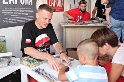 IPN na pikniku rodzinnym z NBP z okazji stulecia odzyskania Niepodległości – 15 sierpnia 2018. Fot. Jan Dubiel (IPN)