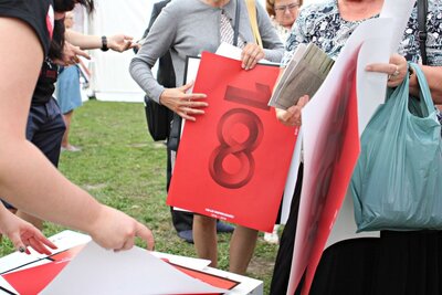 IPN na pikniku rodzinnym z NBP z okazji stulecia odzyskania Niepodległości – 15 sierpnia 2018. Fot. Jan Dubiel (IPN)