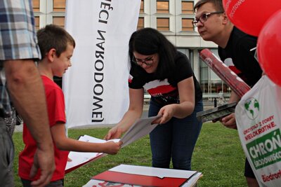 IPN na pikniku rodzinnym z NBP z okazji stulecia odzyskania Niepodległości – 15 sierpnia 2018. Fot. Jan Dubiel (IPN)