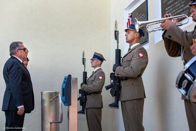 Odsłonięcie tablicy upamiętniającej żołnierzy batalionu „Pięść” – Warszawa, 22 sierpnia 2018. Fot. Marcin Jurkiewicz (IPN)