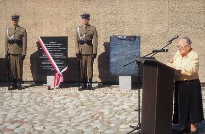 Inicjatorka uroczystości p. Janina Zielińska (fot. B. Nowak, BUWiM IPN)