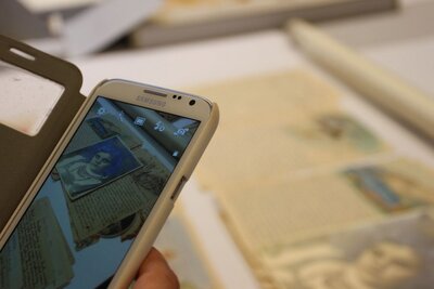 Przedstawiciele organizacji polonijnych biorący udział V Światowym Zjeździe Polonii i Polaków z Zagranicy odwiedzili Archiwum IPN. Fot. Maciej Buźniak (Archiwum IPN)