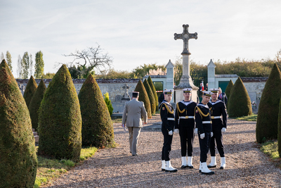 Uroczystości sprowadzenia do Polski szczątków admirała Józefa Unruga i jego żony Zofii – Montrésor (Francja), 24 września 2018. Fot. Sławek Kasper (IPN)