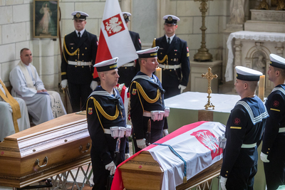 Uroczystości sprowadzenia do Polski szczątków admirała Józefa Unruga i jego żony Zofii – Montrésor (Francja), 24 września 2018. Fot. Sławek Kasper (IPN)