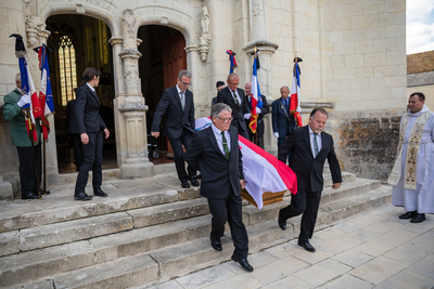 Uroczystości sprowadzenia do Polski szczątków admirała Józefa Unruga i jego żony Zofii – Montrésor (Francja), 24 września 2018. Fot. Sławek Kasper (IPN)