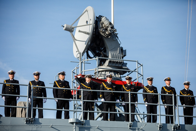Uroczystości sprowadzenia do Polski szczątków admirała Józefa Unruga i jego żony Zofii – Port Wojenny w Brest (Francja), 25 września 2018. Fot. sk/IPN