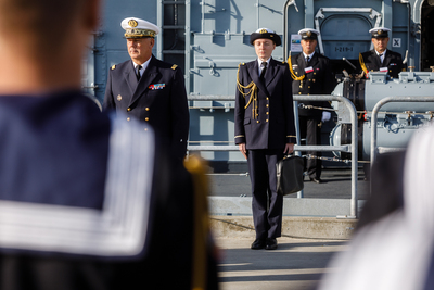 Uroczystości sprowadzenia do Polski szczątków admirała Józefa Unruga i jego żony Zofii – Port Wojenny w Brest (Francja), 25 września 2018. Fot. sk/IPN