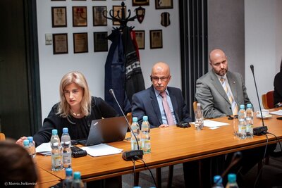 Specjalna sprawozdawczyni ONZ w dziedzinie praw kulturalnych z wizytą w IPN – 25 września 2018. Fot. Marcin Jurkiewicz (IPN)