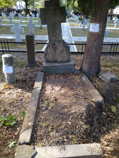 Szóste spotkanie Komitetu Ochrony Pamięci Walk i Męczeństwa przy Oddziale IPN-KŚZpNP w Krakowie. Sporządzanie dokumentacji fotograficznej grobów poległych żołnierzy – 25 września 2018