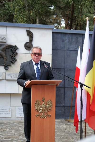 Wiceprezes IPN Jan Baster odczytuje list okolicznościowy od Prezesa Instytutu dra Jarosława Szarka (fot. A. Siwek, BUWiM IPN)