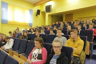 Prelekcja dr Anny Jagodzińskiej w Działdowie (fot. K. Wrombel, M. Próchniak - Stowarzyszenie Odnowy Chrześcijańskiej "Pamięć i Tożsamość" Działdowo)