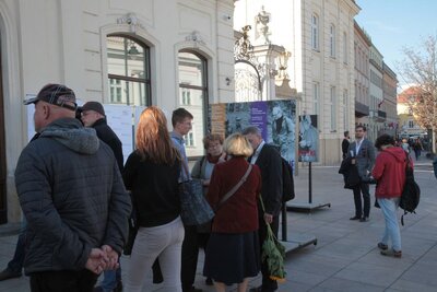 Wernisaż wystawy „Wyszyńskiego i Wojtyły gramatyka życia” – Warszawa, 16 października 2018. Fot. Piotr Życieński (IPN)