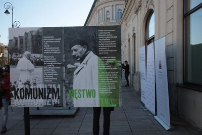 Wernisaż wystawy „Wyszyńskiego i Wojtyły gramatyka życia” – Warszawa, 16 października 2018. Fot. Piotr Życieński (IPN)