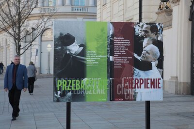 Wernisaż wystawy „Wyszyńskiego i Wojtyły gramatyka życia” – Warszawa, 16 października 2018. Fot. Piotr Życieński (IPN)