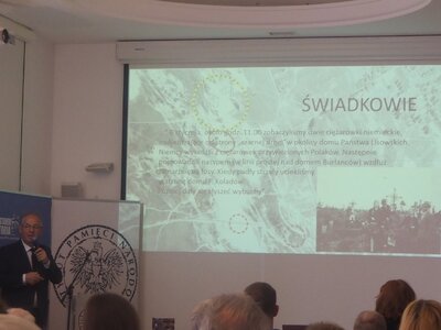 Piotr Grzybowski, historyk, wiceprzewodniczący Komitetu Upamiętnienia Polaków Zamordowanych przez Niemców w Górach Szwedzkich 6 stycznia 1940 r. (fot. B. Nowak, BUWiM IPN)