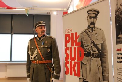 Marszałek Piłsudski otwiera „Przystanek Niepodległość” – 5 listopada 2018. Fot. Aleksandra Wierzchowska (IPN)