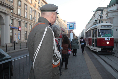 Tramwaj linii „N” jak Niepodległość w Warszawie. Fot. Piotr Życieński (IPN)