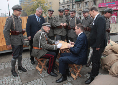 Marszałek Piłsudski otwiera „Przystanek Niepodległość” – 5 listopada 2018. Fot.Piotr Źycieński (IPN)