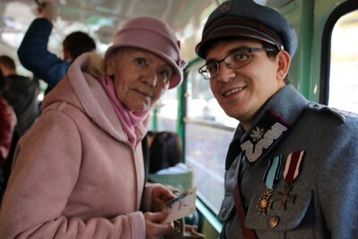 Tramwaj linii „N” znów wyjechał w trasę! – 6 listopada 2018. Fot. Aleksandra Wierzchowska (IPN)