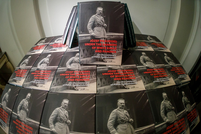 Uroczystość odsłonięcia popiersia Marszałka Piłsudskiego w Brukseli – 6 listopada 2018. Fot. Sławek Kasper (IPN)