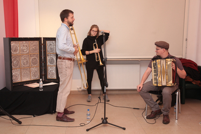 Tańce tradycyjne na Przystanku Niepodległość –  6 listopada 2018. Fot. Piotr Życieński (IPN)