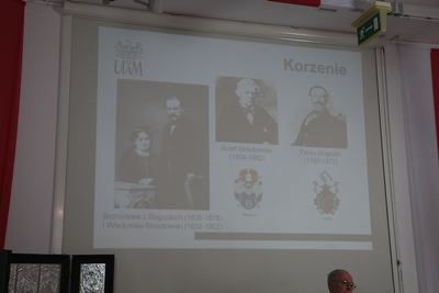 O Marii Skłodowskiej w czasie I wojny światowej opowiedzieli dr hab. Tomasz Pospieszny oraz prof. Jan Piskurewicz – 8 listopada 2018. Fot. Piotr Życieński (IPN)