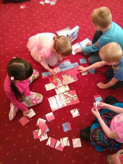 Przedszkolaki świętują Niepodległość