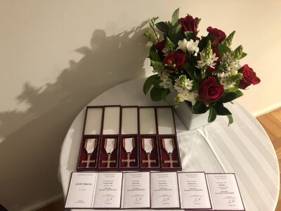 Podczas uroczystości odbyła się dekoracja Krzyżami Wolności i Solidarności zasłużonych działaczy opozycji antykomunistycznej mieszkających obecnie w Australii