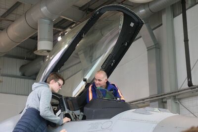 Zwiedzanie 31 Bazy Lotnictwa Taktycznego w Krzesinach – 14 listopada 2018