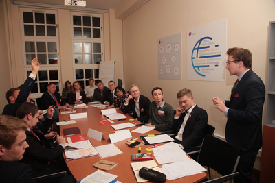 Turniej oksfordzkich debat historycznych dla studentów. Ćwierćfinał  – 22 listopada 2018. Fot. Piotr Życieński (IPN)