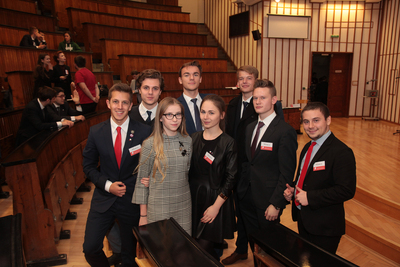 Finał pierwszego turnieju oksfordzkich debat historycznych dla studentów – 23 listopada 2018. Fot. Piotr Życieński (IPN)