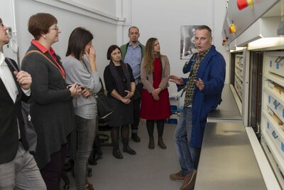 Wizyta dziennikarzy z Litwy, Ukrainy i Kazachstanu w Archiwum Instytutu Pamięci Narodowej. Fot. Katarzyna Adamów (IPN)