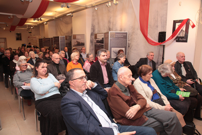Premiera książki Joanny Siedleckiej „Pan od poezji. O Zbigniewie Herbercie” – 5 grudnia 2018. Fot. Piotr Życieński (IPN)
