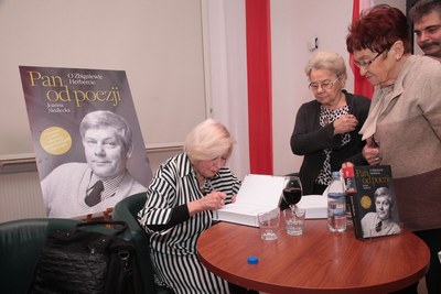 Premiera książki Joanny Siedleckiej „Pan od poezji. O Zbigniewie Herbercie” – 5 grudnia 2018. Fot. Piotr Życieński (IPN)