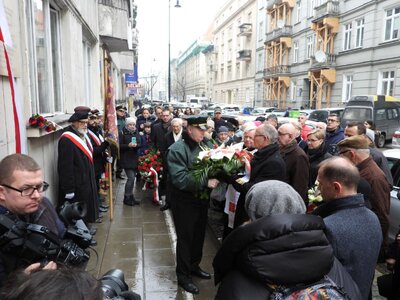 Uroczystość odsłonięcia tablicy pamiątkowej poświęconej Janowi Rodowiczowi „Anodzie” – Warszawa, 18 grudnia 2018 (fot. Mateusz Niegowski)