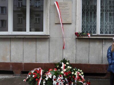 Uroczystość odsłonięcia tablicy pamiątkowej poświęconej Janowi Rodowiczowi „Anodzie” – Warszawa, 18 grudnia 2018 (fot. Mateusz Niegowski)