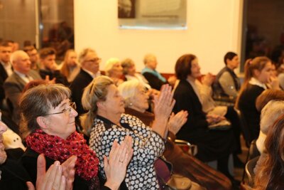 O tym nie można zapomnieć – spotkania z osobami, które przeszły piekło obozów koncentracyjnych i deportacji podczas II wojny światowej