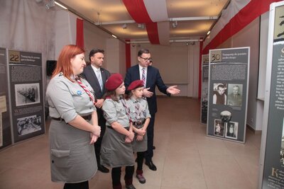 Betlejemskie Światło Pokoju w Instytucie Pamięci Narodowej. Fot. Piotr Życieński (IPN)