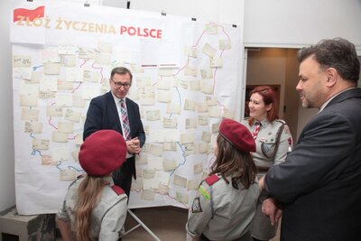 Betlejemskie Światło Pokoju w Instytucie Pamięci Narodowej. Fot. Piotr Życieński (IPN)