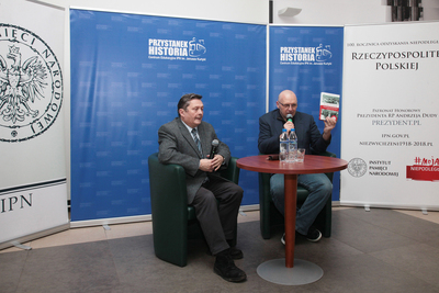 Prezentacja książki Marka Rezlera „Powstanie Wielkopolskie” – Warszawa, 17 stycznia 2019. Na zdj. od lewej: Marek Rezler i Hubert Kuberski. Fot. Piotr Życieński (IPN)