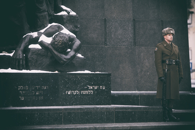 Uroczystości przy pomniku Bohaterów Getta – Warszawa, 27 stycznia 2019. Fot. Sławek Kasper (IPN)