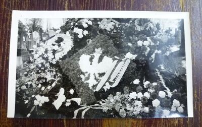 Grób poety. Fot. ze zbiorów Pawła Juzwy