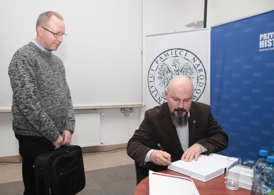 Z cyklu „Tajemnice bezpieki” dyskusja wokół książki Daniela Wicentego „Zgniłe jabłka, zepsute skrzynki i złe powietrze...” – Warszawa, 25 lutego 2019. Fot. Piotr Życieński (IPN)