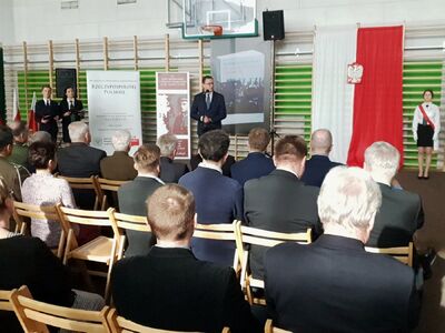 Odsłonięcie tablicy upamiętniającej członków młodzieżowej organizacji antykomunistycznej – Warszawa, 1 marca 2019. Fot. Sławek Kasper (IPN)