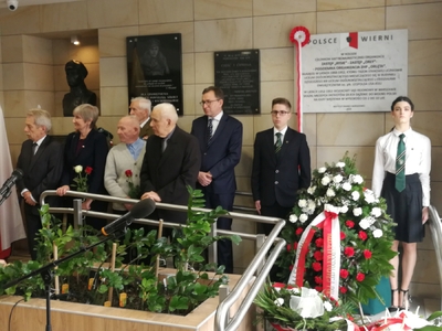 Odsłonięcie tablicy upamiętniającej członków młodzieżowej organizacji antykomunistycznej – Warszawa, 1 marca 2019. Fot. Mateusz Niegowski (IPN)