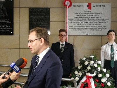 Odsłonięcie tablicy upamiętniającej członków młodzieżowej organizacji antykomunistycznej – Warszawa, 1 marca 2019. Fot. Mateusz Niegowski (IPN)