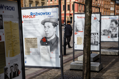 Otwarcie wystawy „Zapomniane ogniwo. Konspiracyjne organizacje młodzieżowe na ziemiach polskich w latach 1944/45–1956” – Warszawa, 1 marca 2019. Fot. Sławek Kasper (IPN)