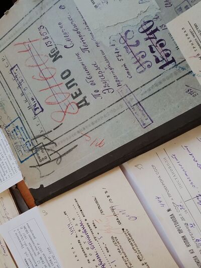 Dokumenty z Państwowego Archiwum Obwodu Żytomierskiego. Fot. Sławek Kasper (IPN)