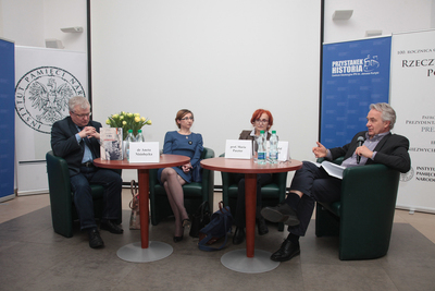 Dyskusja wokół książki dr Anety Nisiobęckiej „Z Lens do Wałbrzycha...” – Warszawa, 11 kwietnia 2019. Fot. Piotr Życieński (IPN)